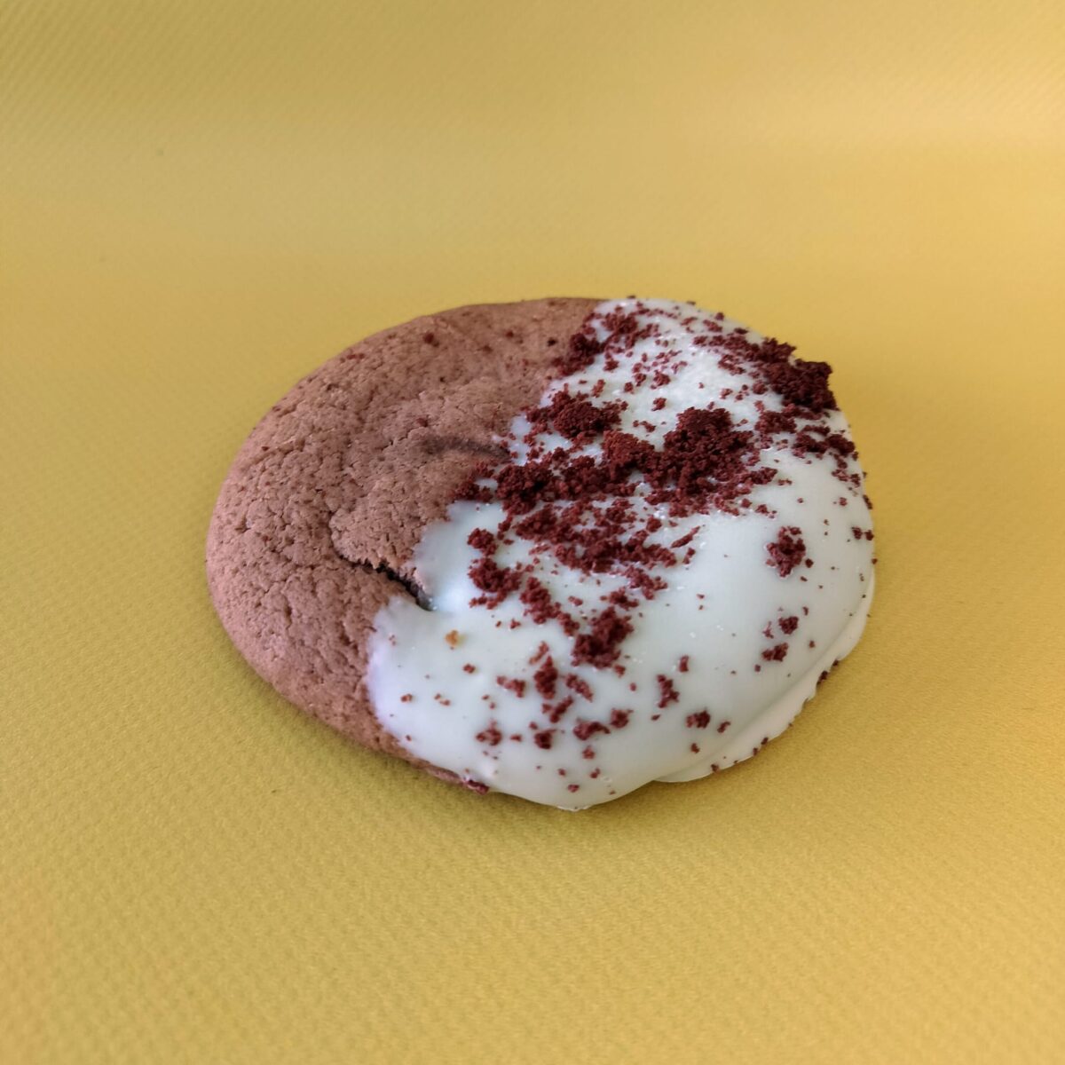 Red velvet classic cookie